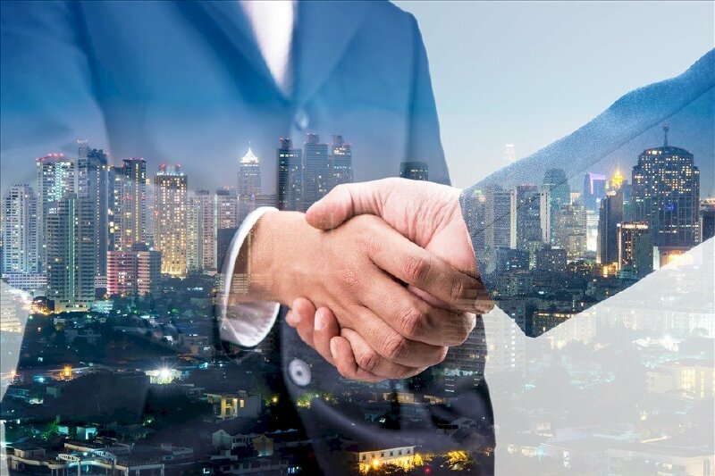 Doanh nghiệp có dự án đầu tư với số vốn đầu tư ra nước ngoài từ 800 tỷ đồng trở lên thì cơ quan nào có thẩm quyền chấp thuận đầu tư ra nước ngoài?