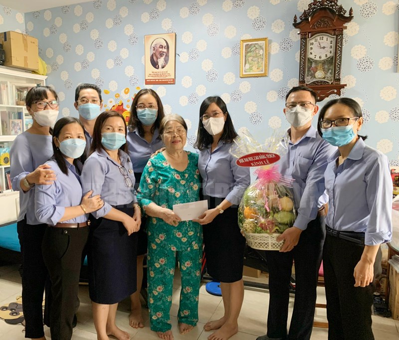 Người thân của công chức có được góp vốn thành lập doanh nghiệp?