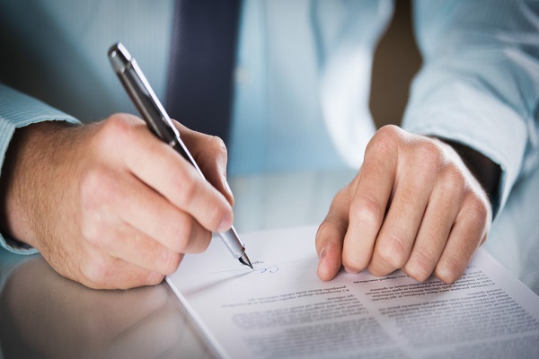 Is it possible to re-sign a contract for an indefinite term?
