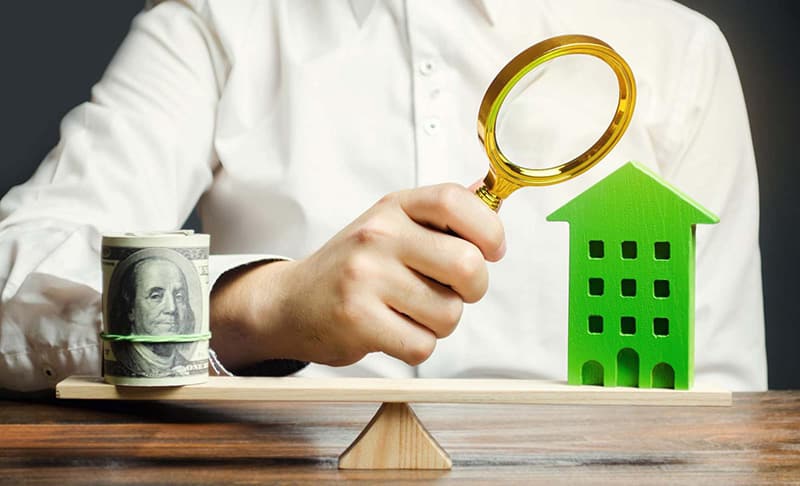Giấy tờ pháp lý nào cần kiểm tra trước khi mua bán nhà đất?