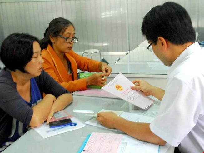 How are civil status correction documents on Birth Certificates regulated by law?