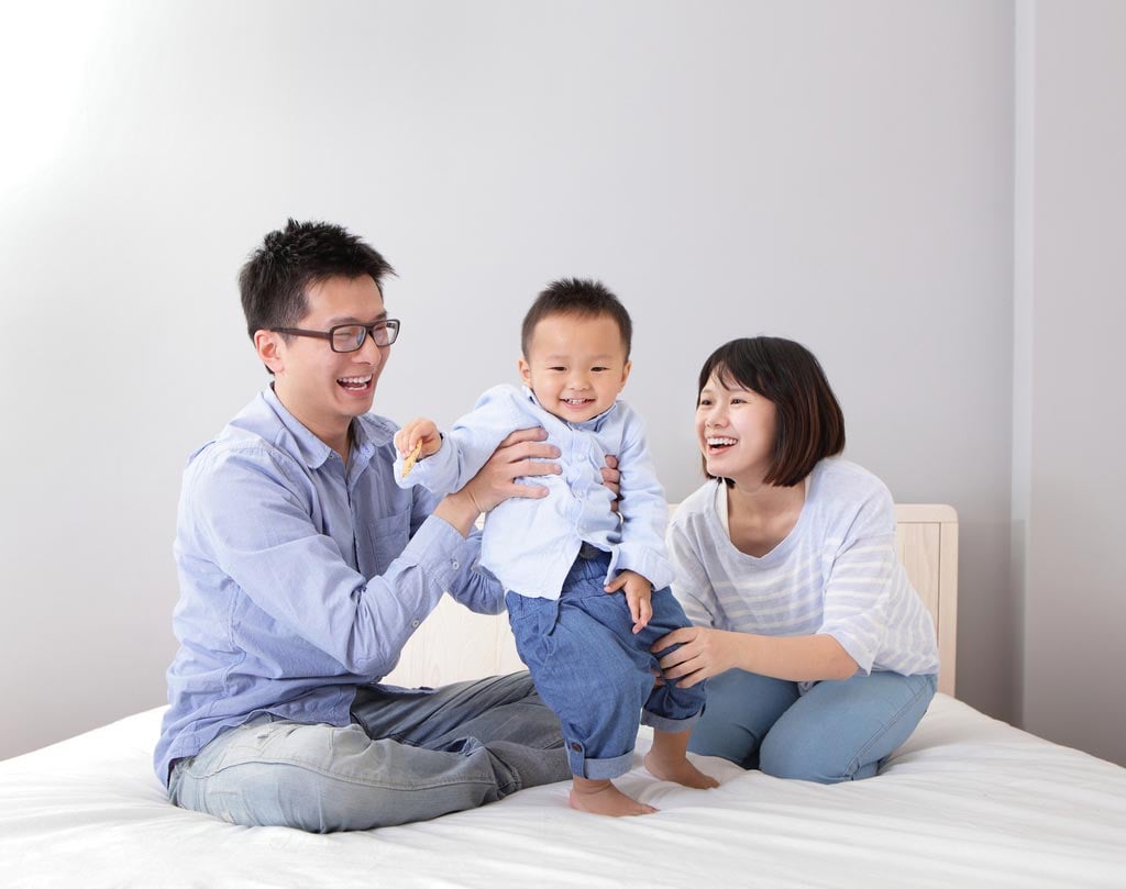 Con chưa thành niên của người bị tước quốc tịch Việt Nam có bị tước quốc tịch Việt Nam giống cha mẹ không?