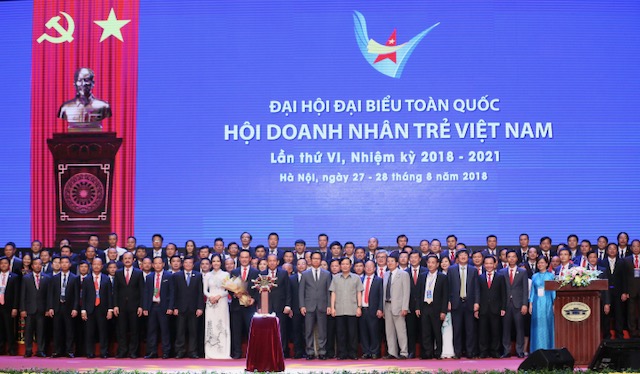 Người điều hành trực tiếp mọi hoạt động Văn phòng Hội Doanh nhân tư nhân Việt Nam là ai theo quy định?