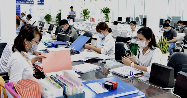 Người có từ 02 quốc tịch có được đăng ký dự tuyển công chức không?