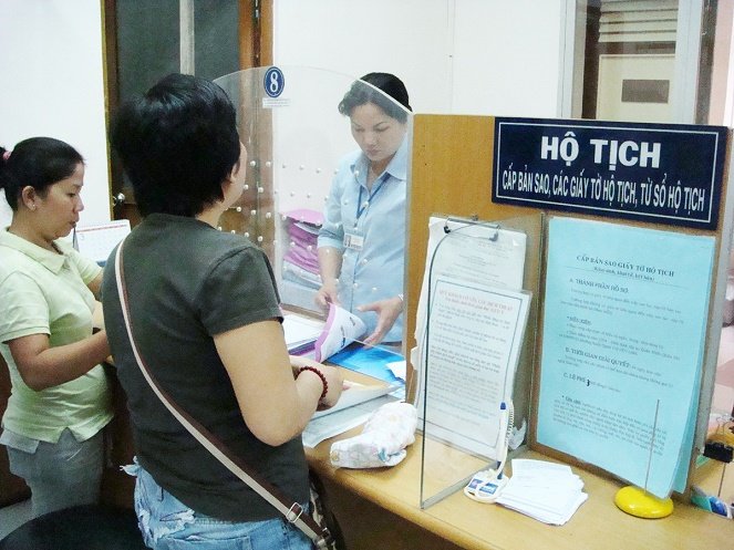 Thực hiện sửa chữa sai sót khi ghi Sổ hộ tịch, giấy tờ hộ tịch như thế nào?