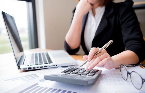 Can businesses build their own accounting book forms?