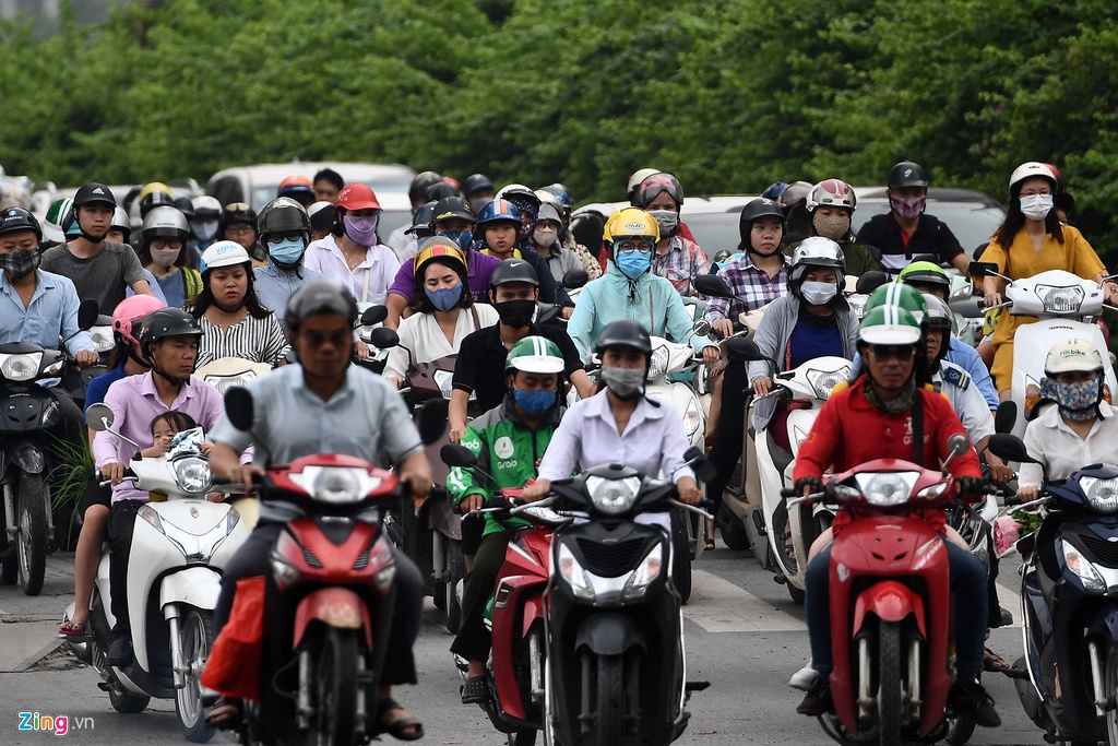 Do foreigners registering a bike/car in Vietnam need a referral letter?