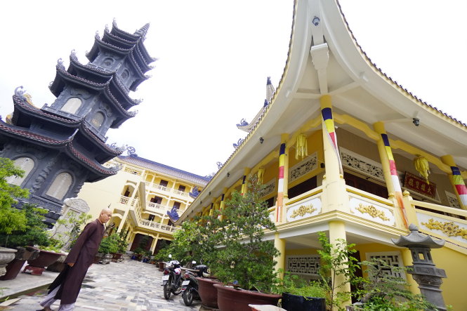 Cơ sở tôn giáo được nhận chuyển nhượng nhà đất không?
