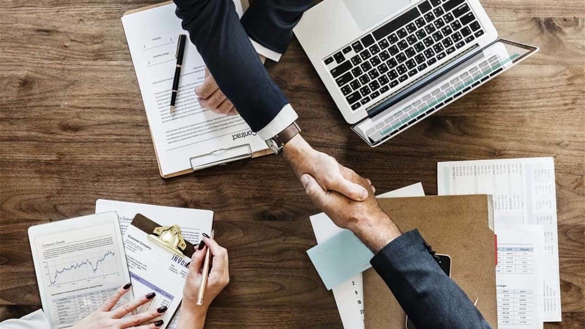 Trách nhiệm bảo đảm thanh toán trước khi ký hợp đồng xây dựng?
