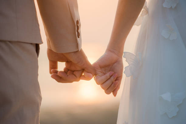 Can foreigners with a marriage visa use it to apply for a job in Vietnam or do they have to re-register for a work visa?
