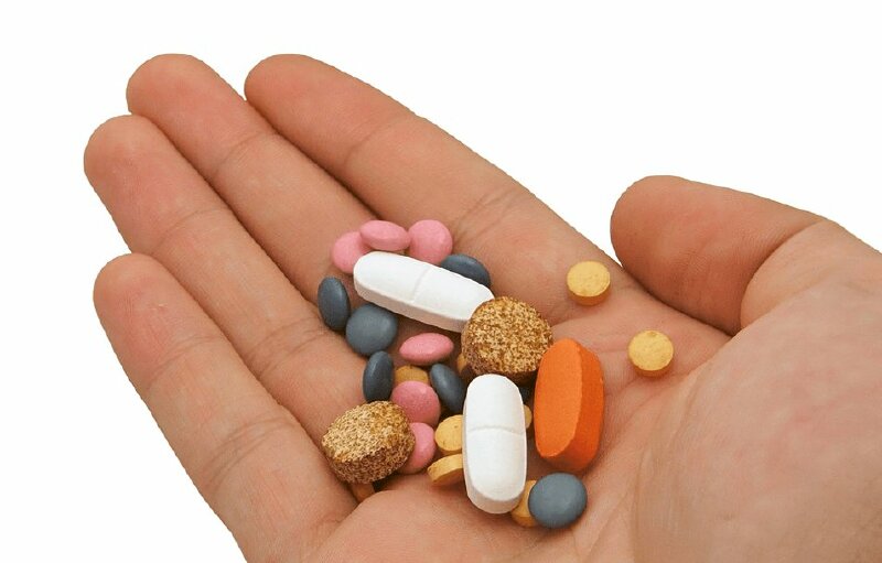 Are doctors allowed to sell medicine to patients at home?