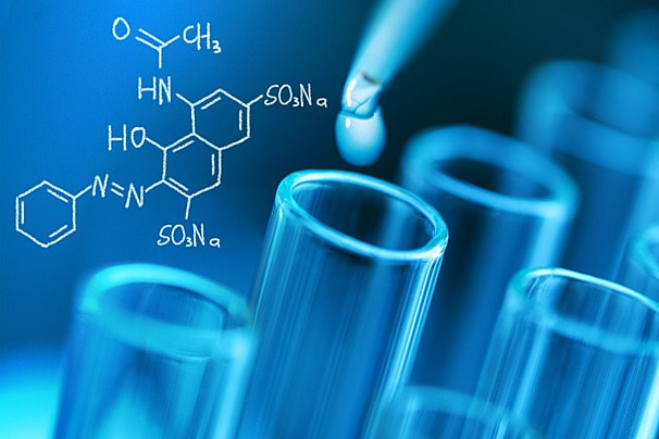 Do foreign-invested companies have the right to distribute pharmaceuticals in Vietnam according to current regulations?