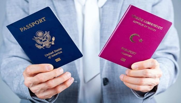 Lawyer registers dual Vietnamese citizenship for child