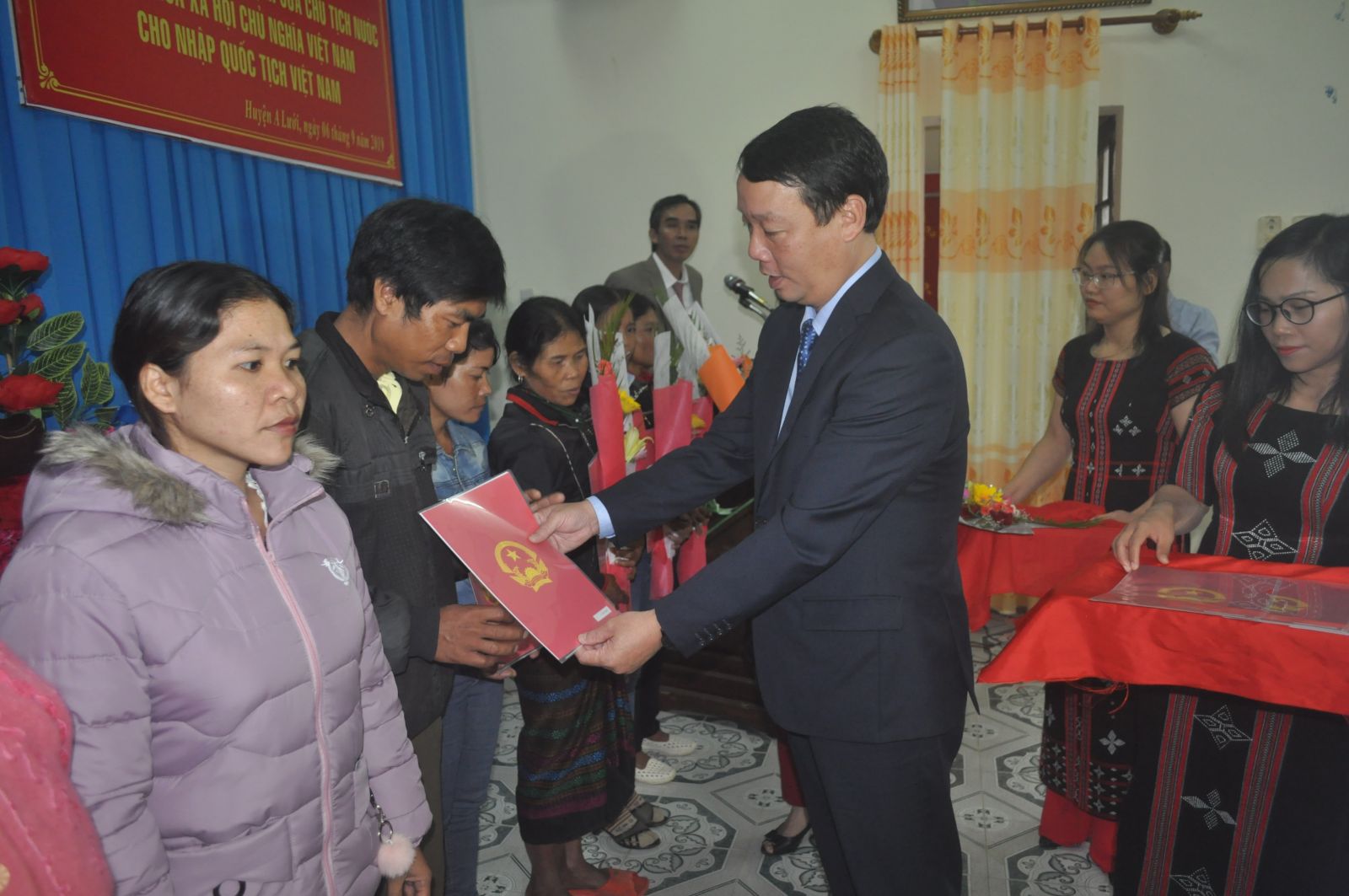 Dossiers of application for Vietnamese nationality