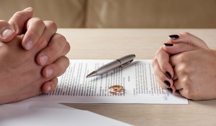 Lawyer drafts divorce petition