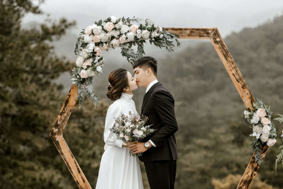 What conditions must be met to marry a foreigner? What documents need to be prepared?