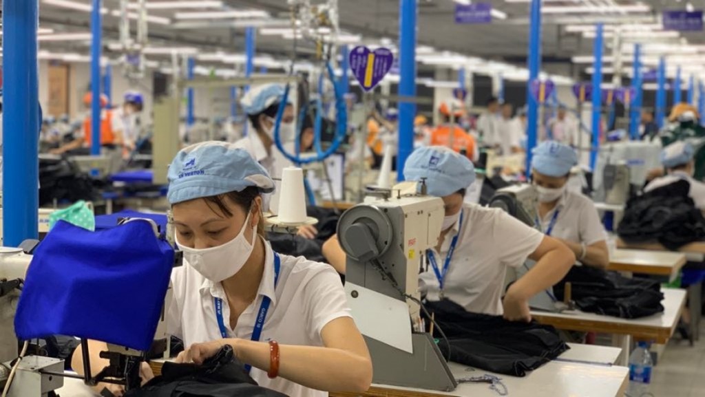 Trường hợp nào công ty bắt buộc phải tăng lương cho người lao động?
