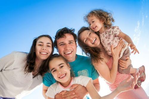 When registering a birth, can parents give a Korean name to their child with Vietnamese nationality?