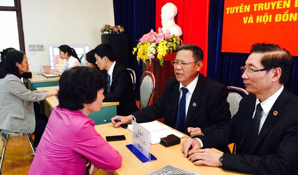 Tập sự trợ giúp pháp lý có được phép đứng ra bào chữa cho người được trợ giúp pháp lý tại Tòa không?