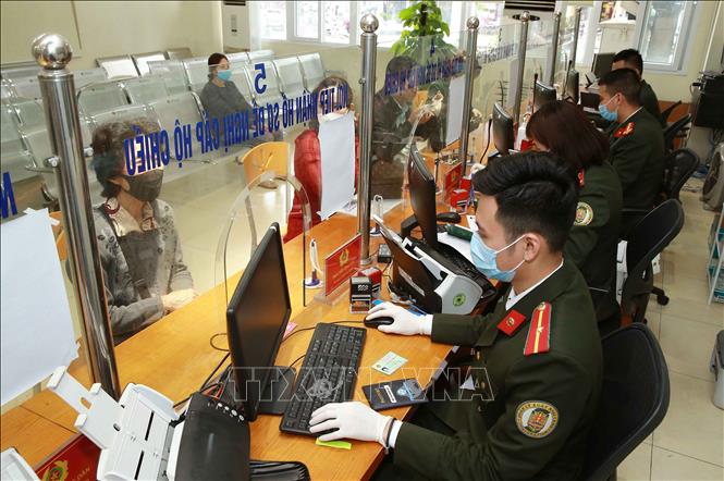 If you accidentally lose your immigration permit, can a stateless person residing in Vietnam get a new permit?
